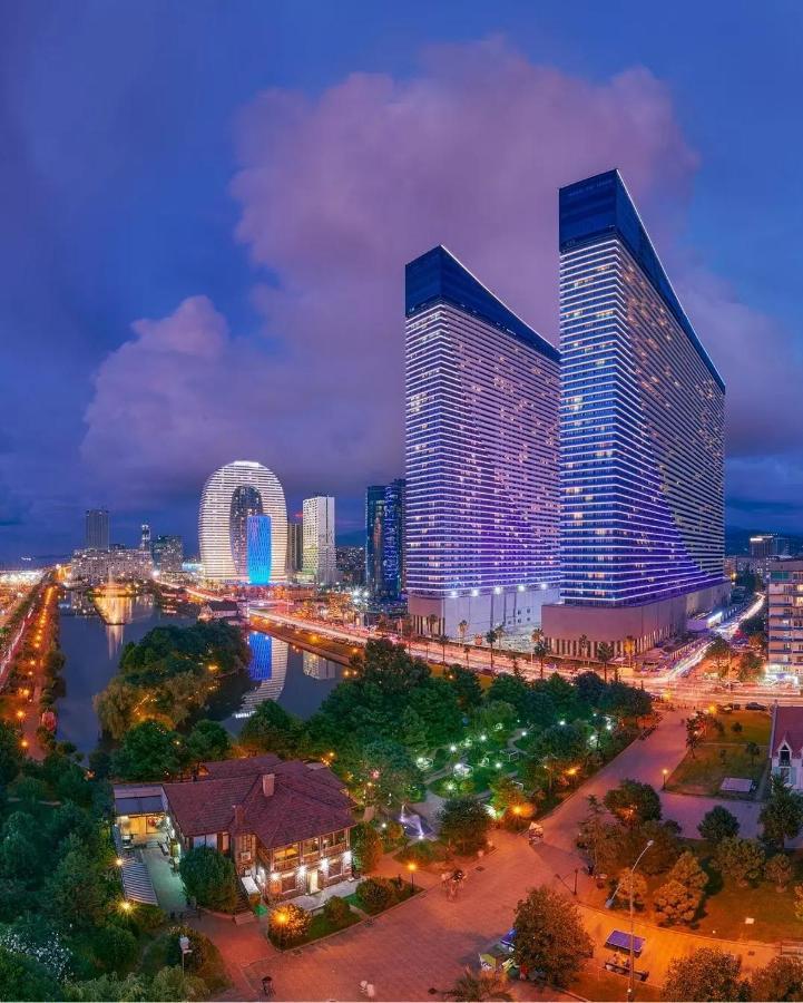 Luxury Sea View Apartments In Orbi City Batumi Ngoại thất bức ảnh